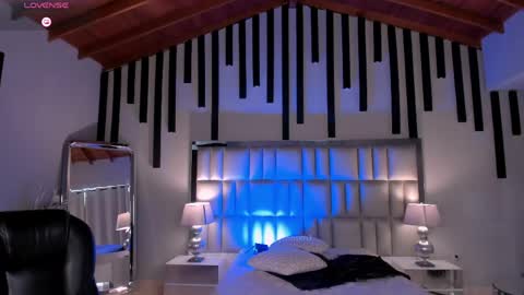Alisson online show from June 2026 02:33:01 PM