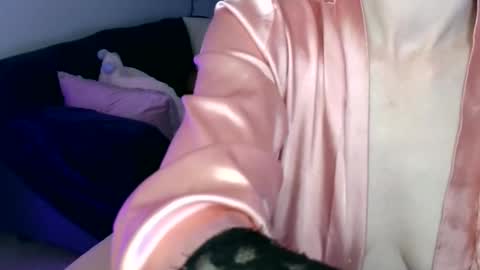 Ally Girl In Her Ally World online show from April 2026 02:33:01 AM