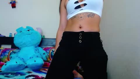 Allyson collins online show from November 2025 02:45:02 AM