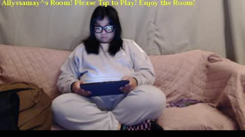 Allyssamay online show from March 2026 04:40:01 AM