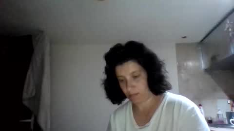 Snapshot of alma_amy chatting on March 2026 09:18:01 PM Alma online show from March 2026 09:18:01 PM