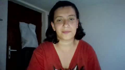 Snapshot of alma_amy chatting on May 2026 08:47:02 PM Alma online show from May 2026 08:47:02 PM