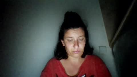 Snapshot of alma_amy chatting on June 2026 09:35:01 PM Alma online show from June 2026 09:35:01 PM