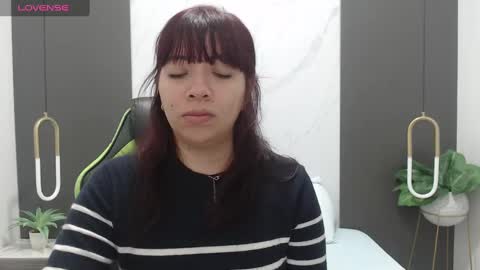 Snapshot of alma_fenix chatting on March 2025 12:01:02 PM ALMA FENIX online show from March 2025 12:01:02 PM