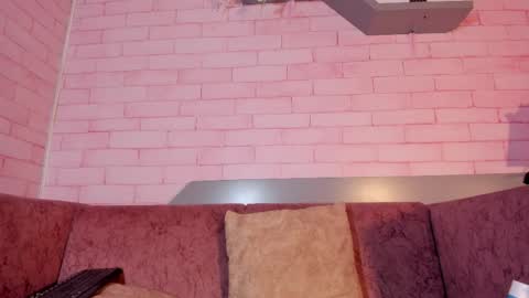 alma_rivers online show from April 2026 01:41:01 PM