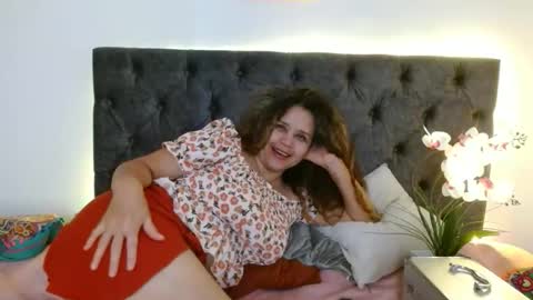 Snapshot of alma_sexyy chatting on January 2026 06:35:01 PM Alma online show from January 2026 06:35:01 PM