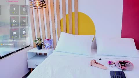 alma_x_ online show from May 2026 01:52:01 PM