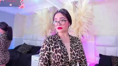 almalopez_ online show from December 2025 08:36:02 PM