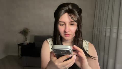Anna online show from May 2026 08:14:02 PM