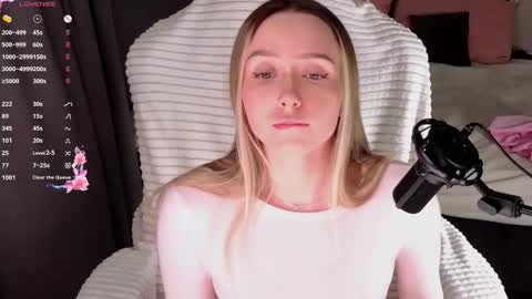 Lia online show from February 2026 07:51:01 AM