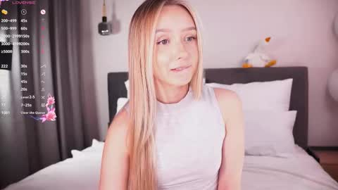 Lia online show from March 2026 03:12:01 AM