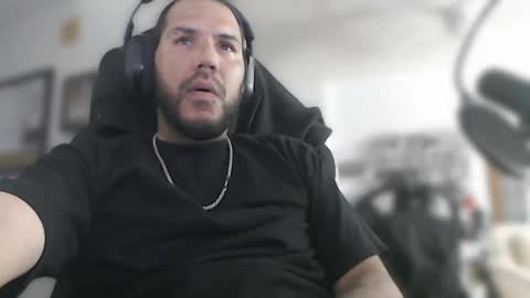 Snapshot of aloha_king chatting on November 2025 10:38:01 AM simplyfaded online show from November 2025 10:38:01 AM