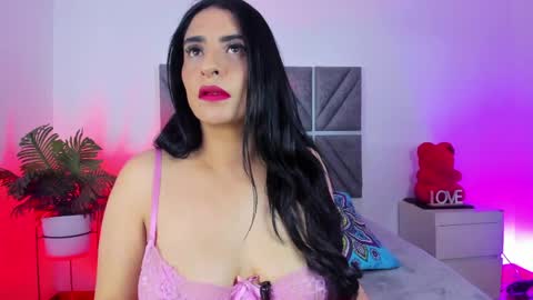 alombramorris online show from May 2026 11:28:02 AM