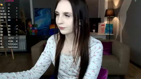 Snapshot of alonareinicke chatting on July 2026 08:11:01 PM Alona online show from July 2026 08:11:01 PM