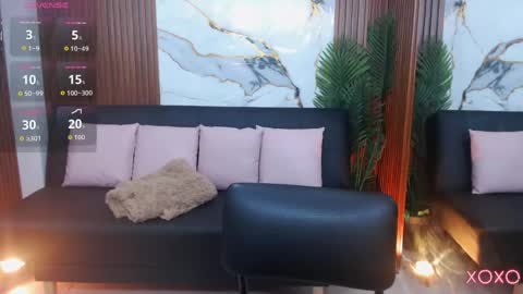 alonddra_tay online show from April 2026 11:43:01 AM