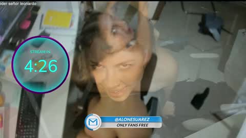 Snapshot of alondra_on_fire chatting on October 2025 04:36:02 PM Alondra Suarez online show from October 2025 04:36:02 PM