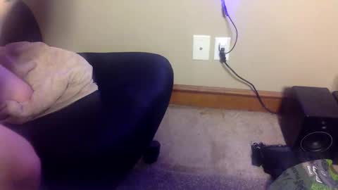 Snapshot of alongwhitedick chatting on September 2025 05:34:01 PM ALongwhitedick online show from September 2025 05:34:01 PM