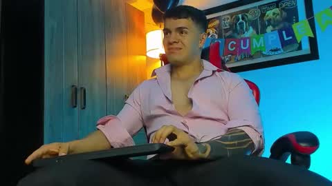 alpha_dominus_ online show from November 2025 03:17:02 AM