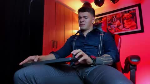 alpha_dominus_ online show from November 2025 03:52:01 AM