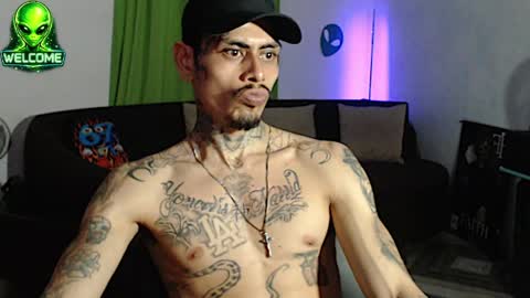 Snapshot of alpha_zom chatting on May 2026 04:10:01 AM Alpha Zom online show from May 2026 04:10:01 AM