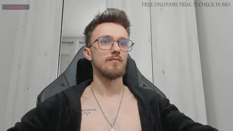 Snapshot of alphaboyfun chatting on January 2025 01:53:01 AM Andi online show from January 2025 01:53:01 AM