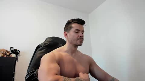 Snapshot of alphagodleatherking92 chatting on April 2026 09:34:01 AM LeatherMaster online show from April 2026 09:34:01 AM