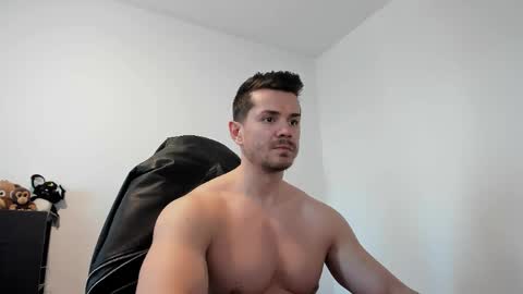 Snapshot of alphagodleatherking92 chatting on April 2026 08:17:01 AM LeatherMaster online show from April 2026 08:17:01 AM
