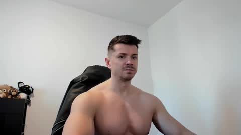 Snapshot of alphagodleatherking92 chatting on May 2026 07:25:01 AM LeatherMaster online show from May 2026 07:25:01 AM