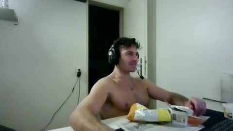 alphah_hunk online show from January 2026 08:45:01 PM