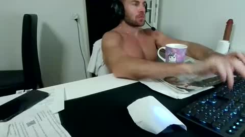 alphah_hunk online show from April 2026 06:34:01 PM