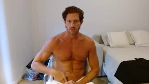 Snapshot of alphahung23 chatting on October 2025 08:37:02 AM alphahung23 online show from October 2025 08:37:02 AM