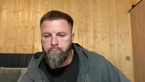 Jhonny online show from May 2026 02:07:02 AM