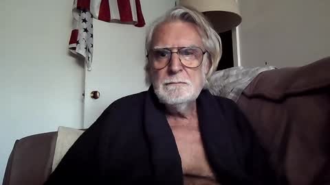 AlphaUniform online show from January 2025 07:31:02 PM