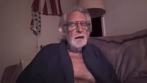 AlphaUniform online show from January 2025 12:28:02 PM