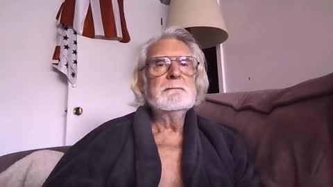 AlphaUniform online show from February 2025 05:50:02 PM