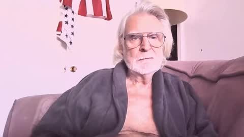 AlphaUniform online show from February 2025 04:19:02 PM