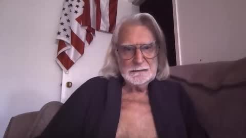 AlphaUniform online show from March 2026 08:26:02 PM