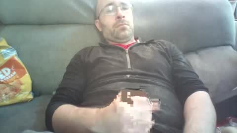 Snapshot of alrichough4 chatting on December 2024 07:11:01 PM Alric online show from December 2024 07:11:01 PM