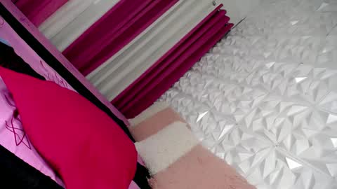 Chloe- DONT FORGET TO FOLLOW MElets getting to know each other and make some love and fun online show from February 2025 02:29:02 AM