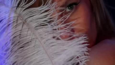 Snapshot of alvuwka chatting on January 2026 08:19:02 AM Alvuwka online show from January 2026 08:19:02 AM