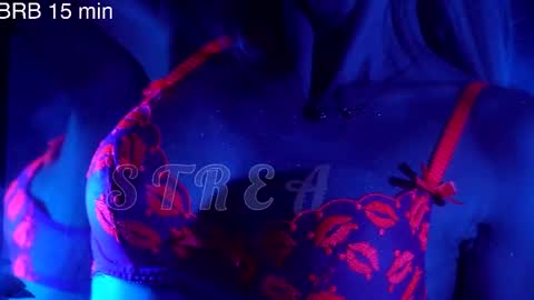 Snapshot of alvuwka chatting on February 2026 12:02:01 PM Alvuwka online show from February 2026 12:02:01 PM