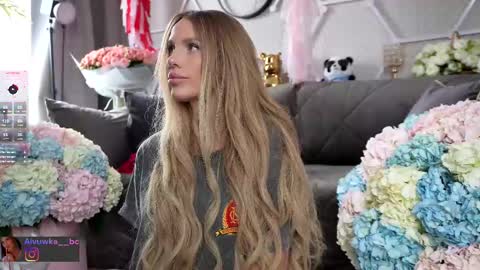 Snapshot of alvuwka chatting on February 2026 08:14:01 AM Alvuwka online show from February 2026 08:14:01 AM