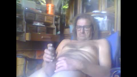 Snapshot of alwayshard4u1 chatting on January 2025 05:50:01 PM alwayshard4u1 online show from January 2025 05:50:01 PM