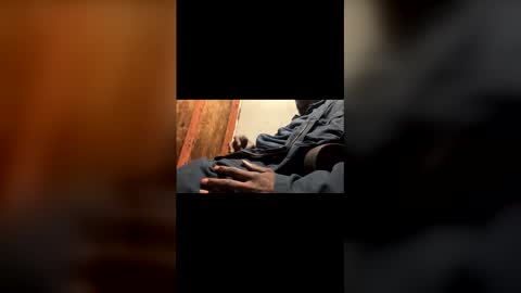 Snapshot of alwayshorny240177 chatting on December 2025 02:11:01 PM alwayshorny240177 online show from December 2025 02:11:01 PM