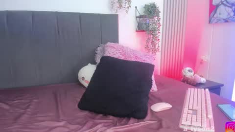 Im back 3 follow me on instagram  na misuan online show from February 2025 05:37:01 AM