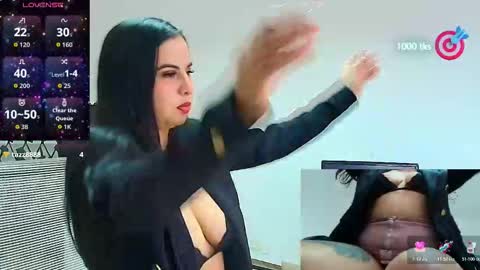   A L Y  online show from November 2025 12:05:02 PM