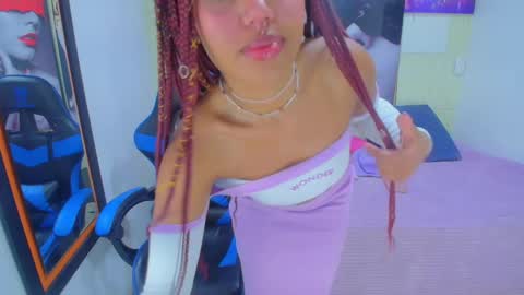 Snapshot of alya_gomez chatting on January 2025 06:06:01 PM online show from January 2025 06:06:01 PM