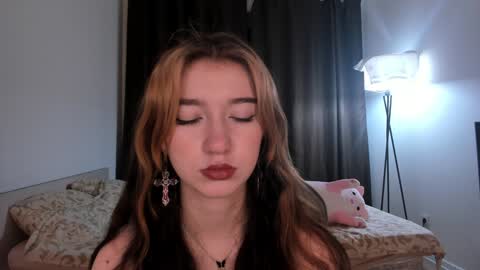 Anna online show from January 2025 07:15:01 PM