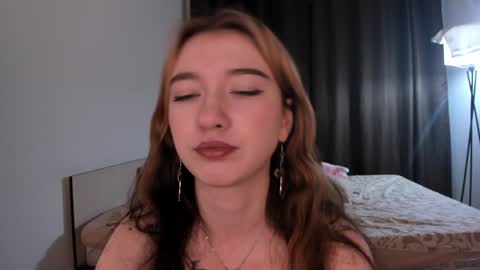 Anna online show from January 2025 10:17:02 PM