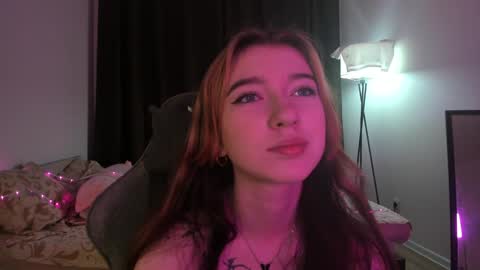 Anna online show from January 2025 09:46:02 PM